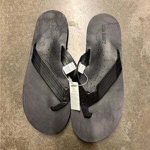 Brand New Old Navy Black Men's Flip-Flops
